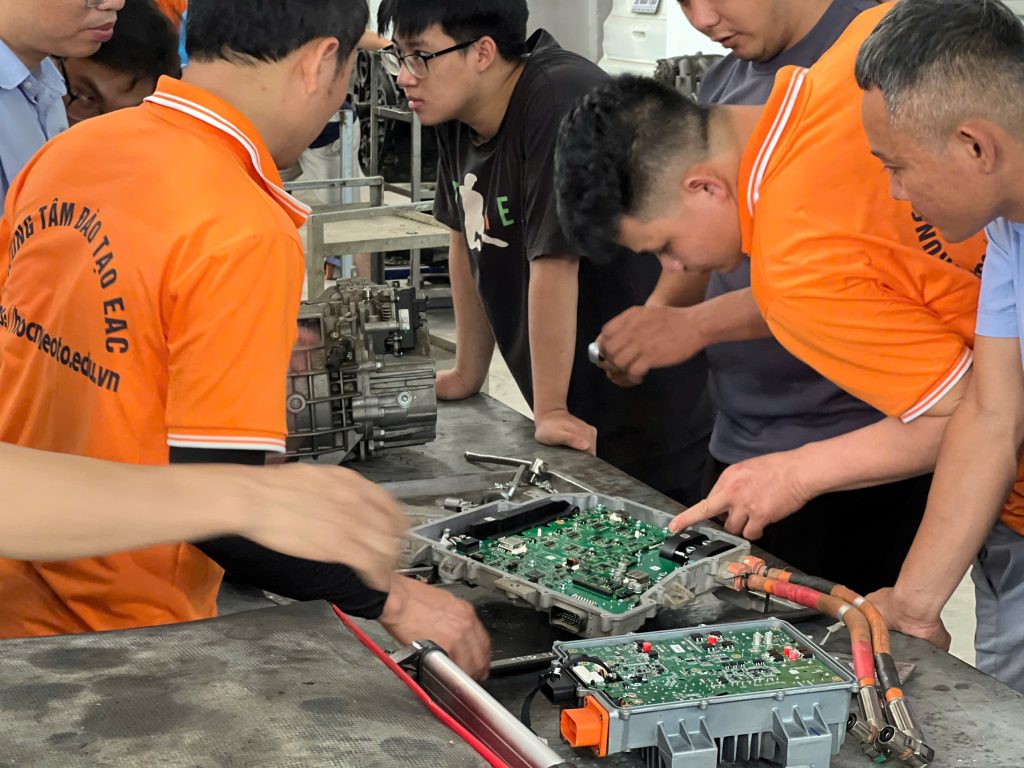 Hình ảnh thực hành về MCU